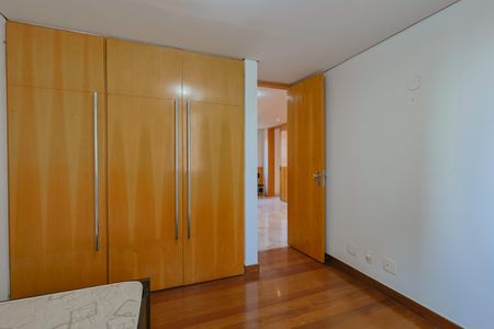 Apartamento à venda com 237m², 2 quartos e 3 vagasSuíte 1