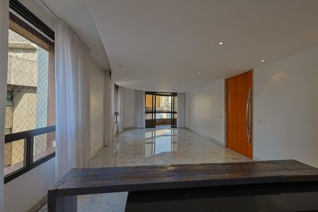 Apartamento à venda com 237m², 2 quartos e 3 vagasSala