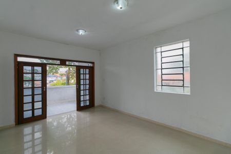 Sala de casa à venda com 2 quartos, 100m² em Glória, Belo Horizonte