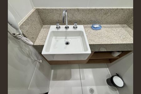 Studio à venda com 20m², 1 quarto e sem vaga Studio à venda com 20m², 1 quarto e sem vagaBanheiro
