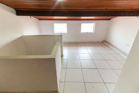 Casa de condomínio para alugar com 98m², 2 quartos e 2 vagas Casa de condomínio para alugar com 98m², 2 quartos e 2 vagasSótão