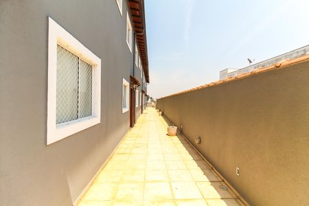 Casa de condomínio para alugar com 98m², 2 quartos e 2 vagas Casa de condomínio para alugar com 98m², 2 quartos e 2 vagasÁrea externa