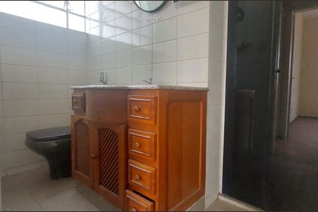 Casa para alugar com 480m², 6 quartos e 3 vagasBanheiro