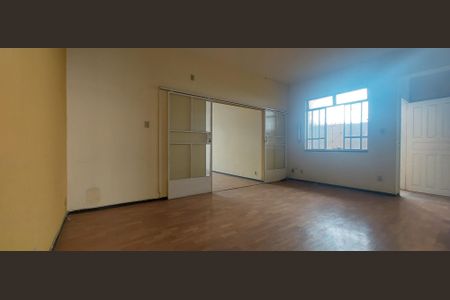 Casa para alugar com 480m², 6 quartos e 3 vagasSala