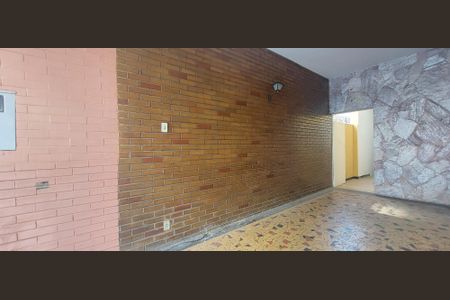 Casa para alugar com 480m², 6 quartos e 3 vagasCorredor