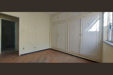 Casa para alugar com 480m², 6 quartos e 3 vagasQuarto