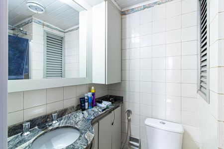 Apartamento à venda com 48m², 2 quartos e 1 vagaBanheiro Social