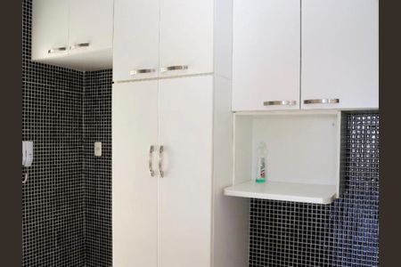 Apartamento à venda com 68m², 3 quartos e 2 vagasCozinha 