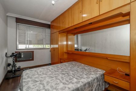 Quarto de apartamento para alugar com 2 quartos, 72m² em Jardim Sabará, Porto Alegre