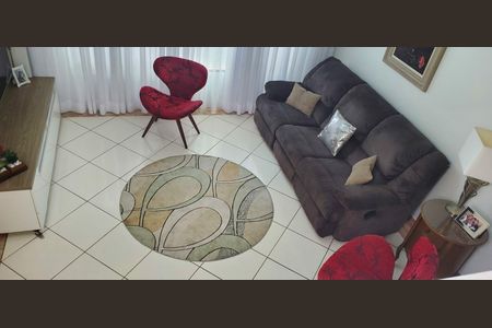 Casa à venda com 3 quartos, 180m² em Vila Alzira, Santo André