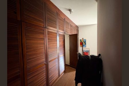 Apartamento à venda com 155m², 4 quartos e sem vaga