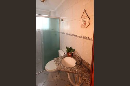 Casa de condomínio à venda com 63m², 3 quartos e 2 vagasBanheiro