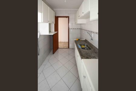 Casa de condomínio à venda com 63m², 3 quartos e 2 vagasCozinha