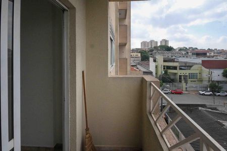 Casa de condomínio à venda com 63m², 3 quartos e 2 vagasVaranda