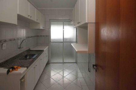 Casa de condomínio à venda com 63m², 3 quartos e 2 vagasCozinha