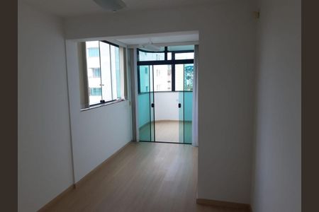 Apartamento à venda com 3 quartos, 200m² em Santo Antônio, Belo Horizonte