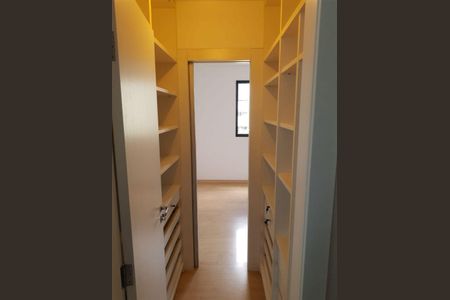 Apartamento à venda com 3 quartos, 200m² em Santo Antônio, Belo Horizonte