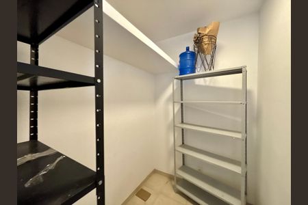Apartamento à venda com 178m², 3 quartos e 1 vagaQuarto de Serviço