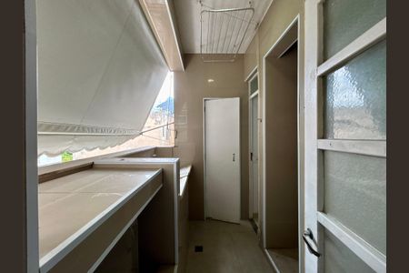 Apartamento à venda com 178m², 3 quartos e 1 vagaÁrea de serviço