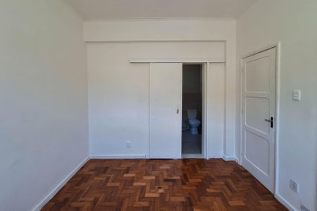 Apartamento à venda com 130m², 3 quartos e 2 vagasSuíte 1