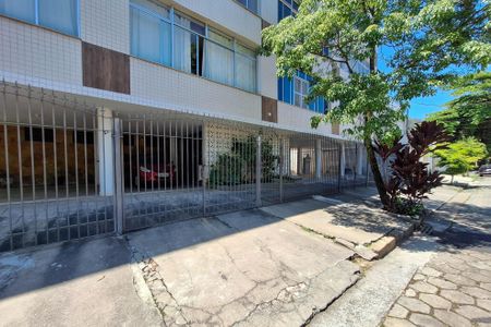 Apartamento à venda com 130m², 3 quartos e 2 vagasFachada