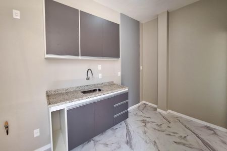 Apartamento à venda com 130m², 3 quartos e 2 vagasCozinha