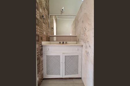 Apartamento à venda com 130m², 3 quartos e 2 vagasBanheiro da Suíte 1