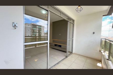 Apartamento à venda com 105m², 4 quartos e 2 vagasFoto 05