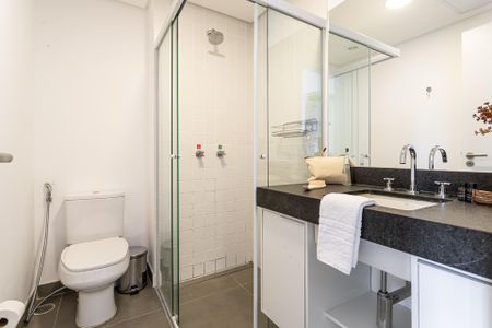 Studio para alugar com 28m², 1 quarto e sem vaga Studio para alugar com 28m², 1 quarto e sem vagaBanheiro
