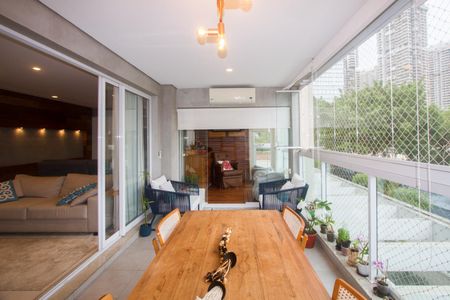 Apartamento para alugar com 138m², 3 quartos e 2 vagasSacada