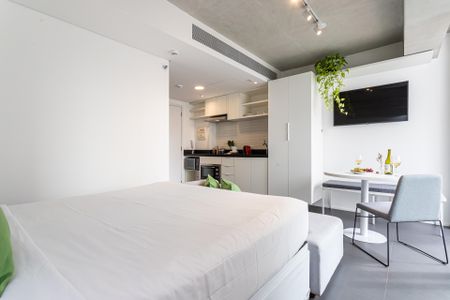 Studio para alugar com 28m², 1 quarto e sem vaga