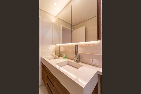 Casa à venda com 160m², 3 quartos e 2 vagas