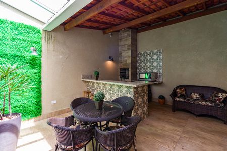 Casa à venda com 160m², 3 quartos e 2 vagas