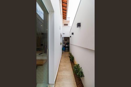Casa à venda com 160m², 3 quartos e 2 vagas