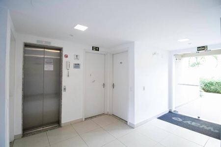 Apartamento para alugar com 65m², 3 quartos e 2 vagasHall de entrada