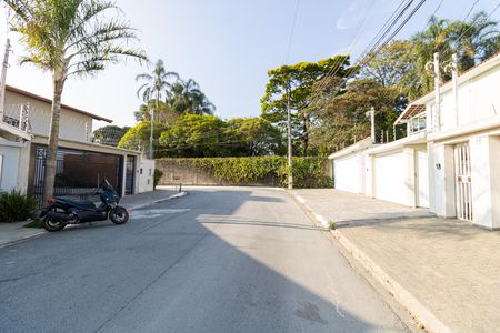 Casa para alugar com 125m², 3 quartos e 3 vagas Casa para alugar com 125m², 3 quartos e 3 vagasVista da Rua