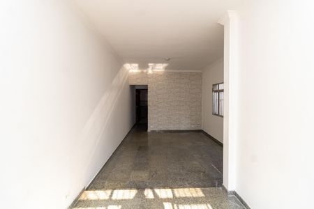 Casa para alugar com 125m², 3 quartos e 3 vagas Casa para alugar com 125m², 3 quartos e 3 vagasSala