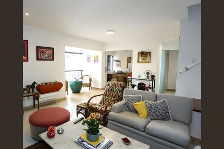 Apartamento para alugar com 226m², 3 quartos e 5 vagasSala