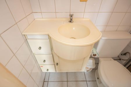 Apartamento à venda com 70m², 3 quartos e 1 vaga Apartamento à venda com 70m², 3 quartos e 1 vagaBanheiro da Suíte