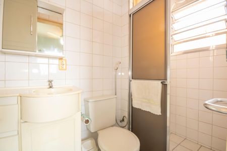 Apartamento à venda com 70m², 3 quartos e 1 vaga Apartamento à venda com 70m², 3 quartos e 1 vagaBanheiro da Suíte