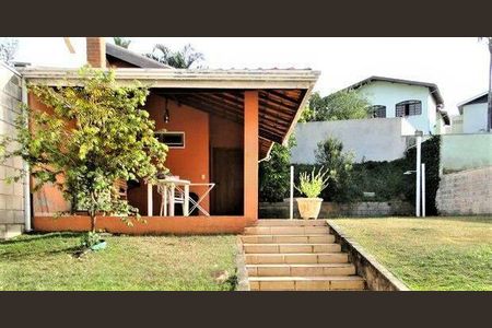 Casa de condomínio à venda com 255m², 3 quartos e 4 vagas