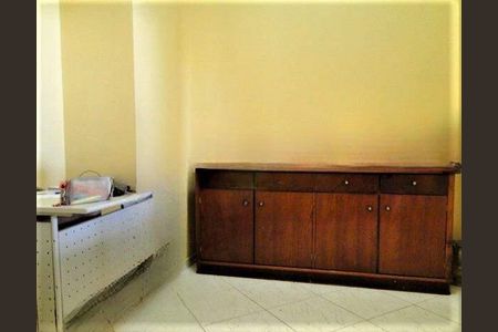 Casa de condomínio à venda com 255m², 3 quartos e 4 vagas