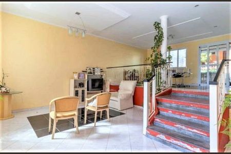 Casa de condomínio à venda com 255m², 3 quartos e 4 vagas