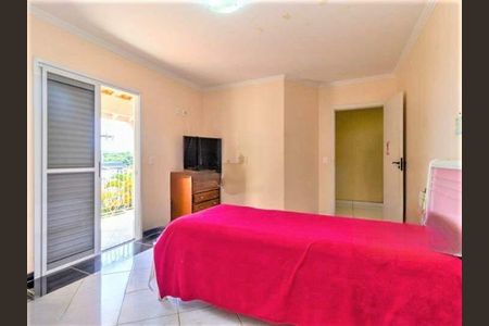 Casa de condomínio à venda com 255m², 3 quartos e 4 vagas