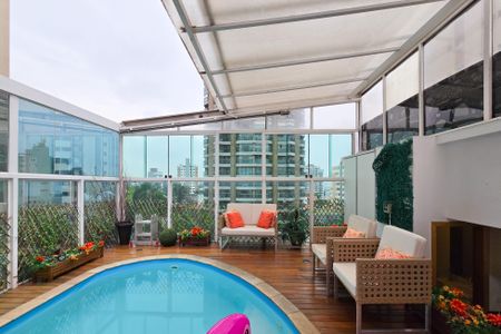 Apartamento à venda com 120m², 2 quartos e 2 vagas Apartamento à venda com 120m², 2 quartos e 2 vagasCobertura