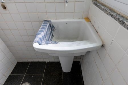 Apartamento para alugar com 73m², 2 quartos e sem vagaÁrea de Serviço