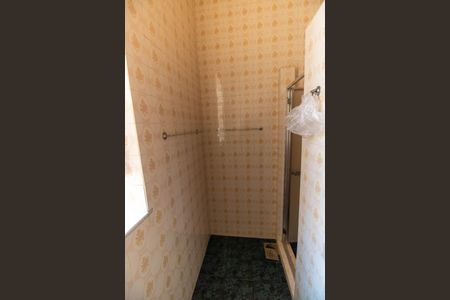 Casa à venda com 300m², 3 quartos e 2 vagasBanheiro