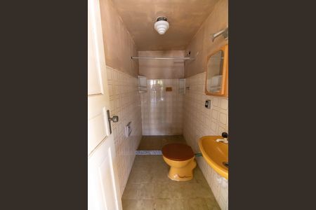 Casa à venda com 300m², 3 quartos e 2 vagasBanheiro