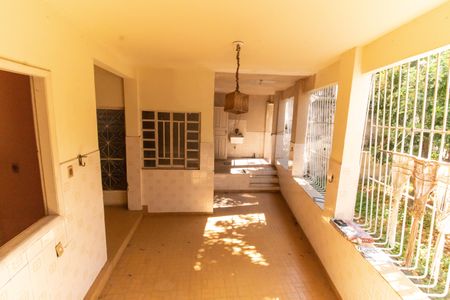 Casa à venda com 300m², 3 quartos e 2 vagasÁrea de Serviço