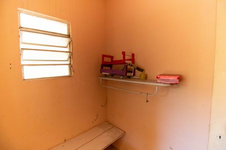 Casa à venda com 300m², 3 quartos e 2 vagasQuarto de Serviço